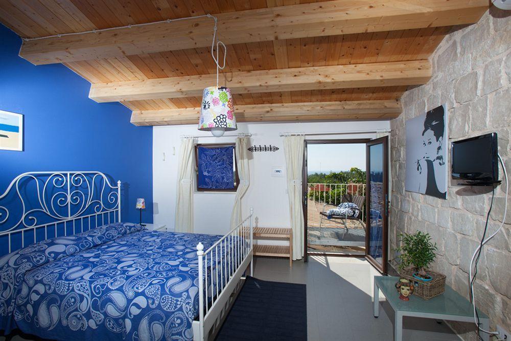 שיקלי Villa U Marchisi B&B מראה חיצוני תמונה