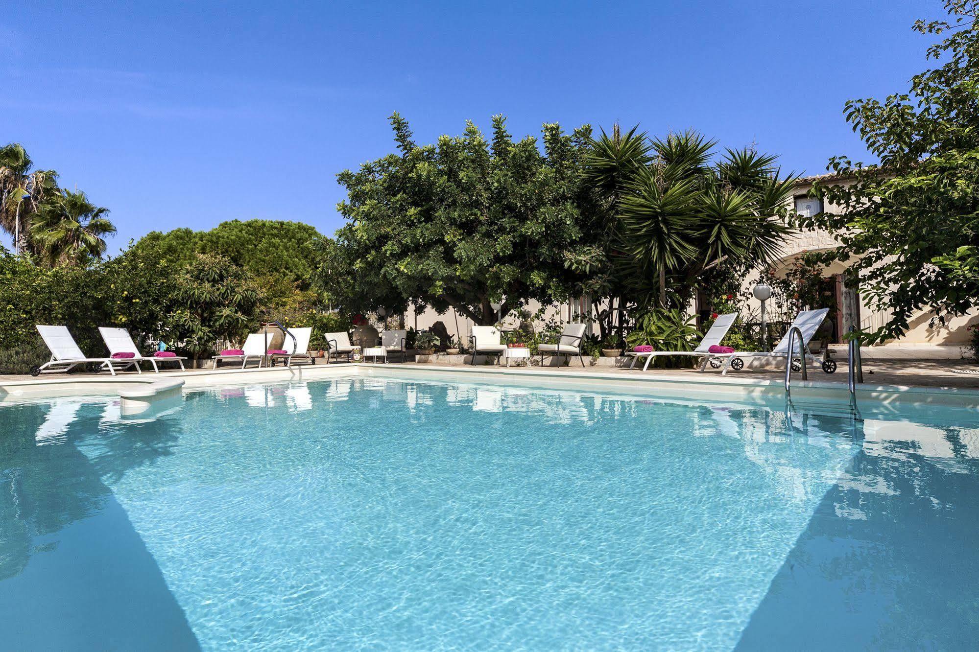שיקלי Villa U Marchisi B&B מראה חיצוני תמונה