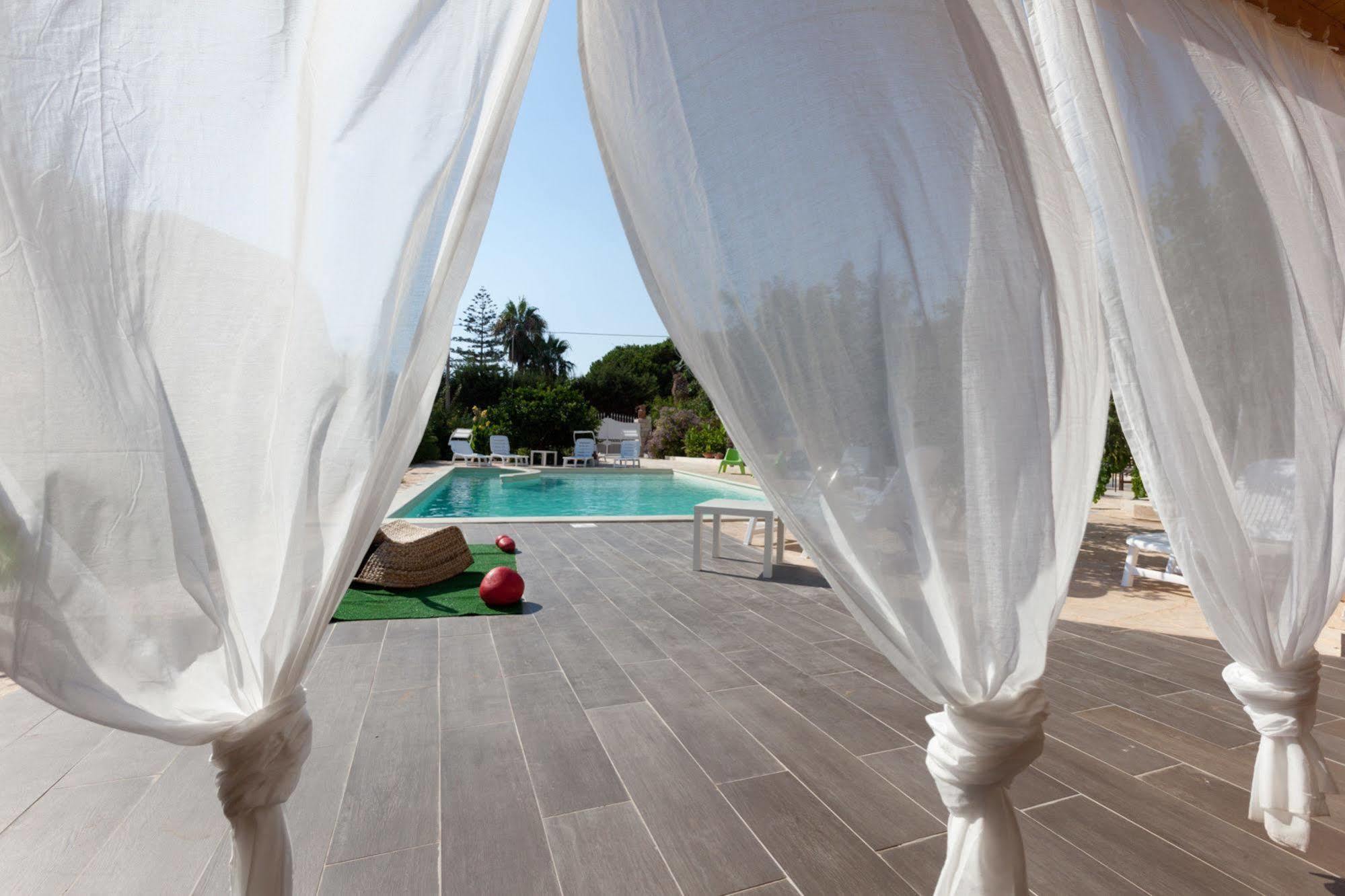 שיקלי Villa U Marchisi B&B מראה חיצוני תמונה