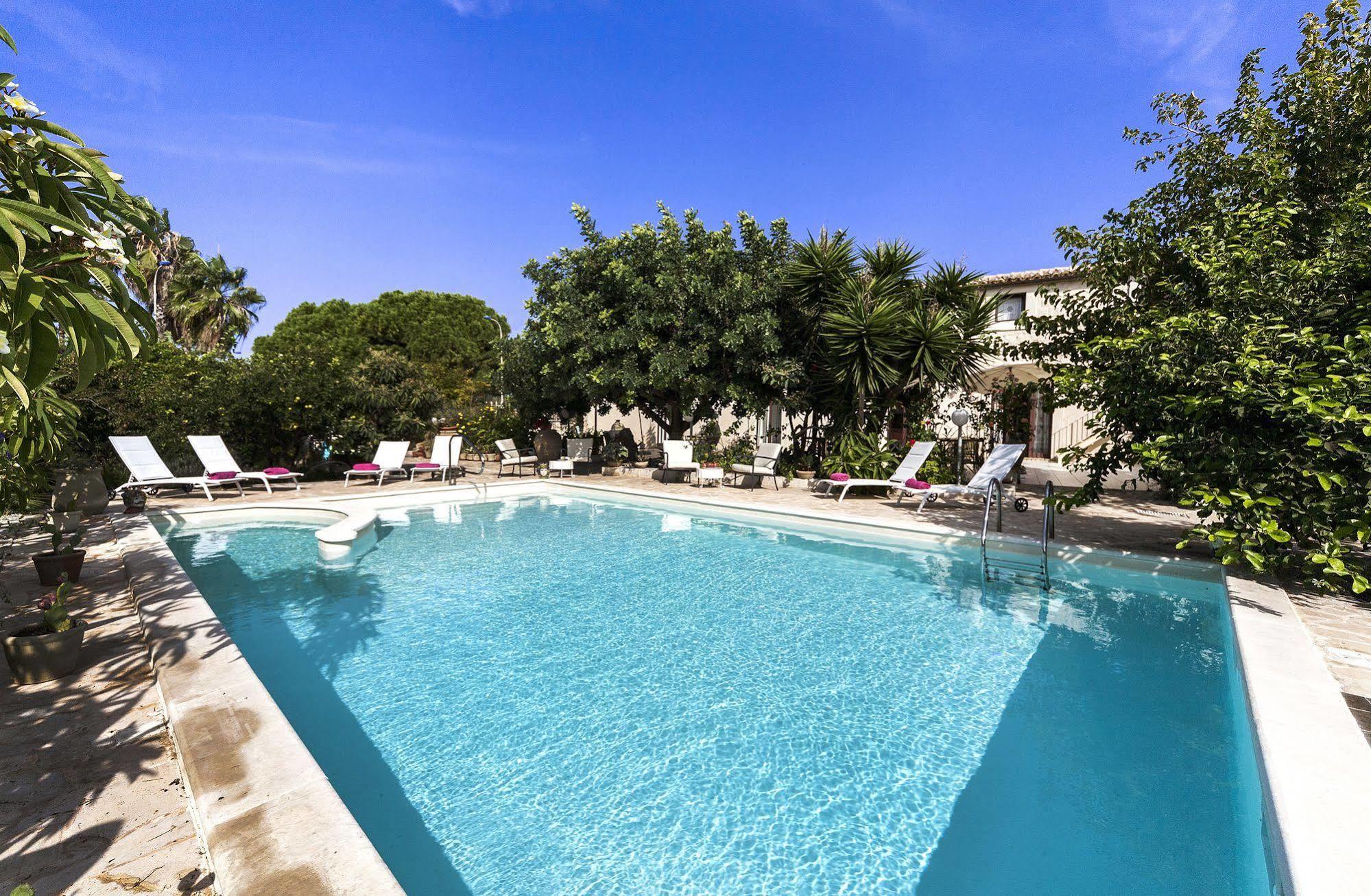 שיקלי Villa U Marchisi B&B מראה חיצוני תמונה