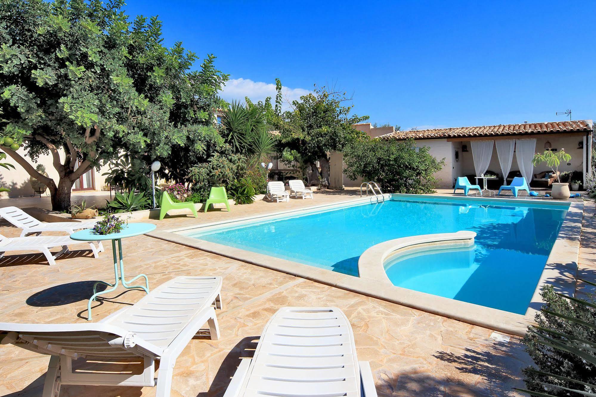 שיקלי Villa U Marchisi B&B מראה חיצוני תמונה